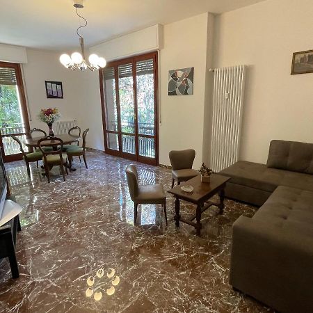 House Of Anna - Full Comfort - Fino A 6 Ospiti Bologna Bagian luar foto